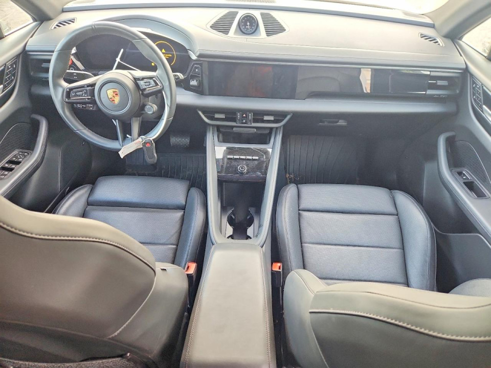 Porsche MACAN 2025 — Copart