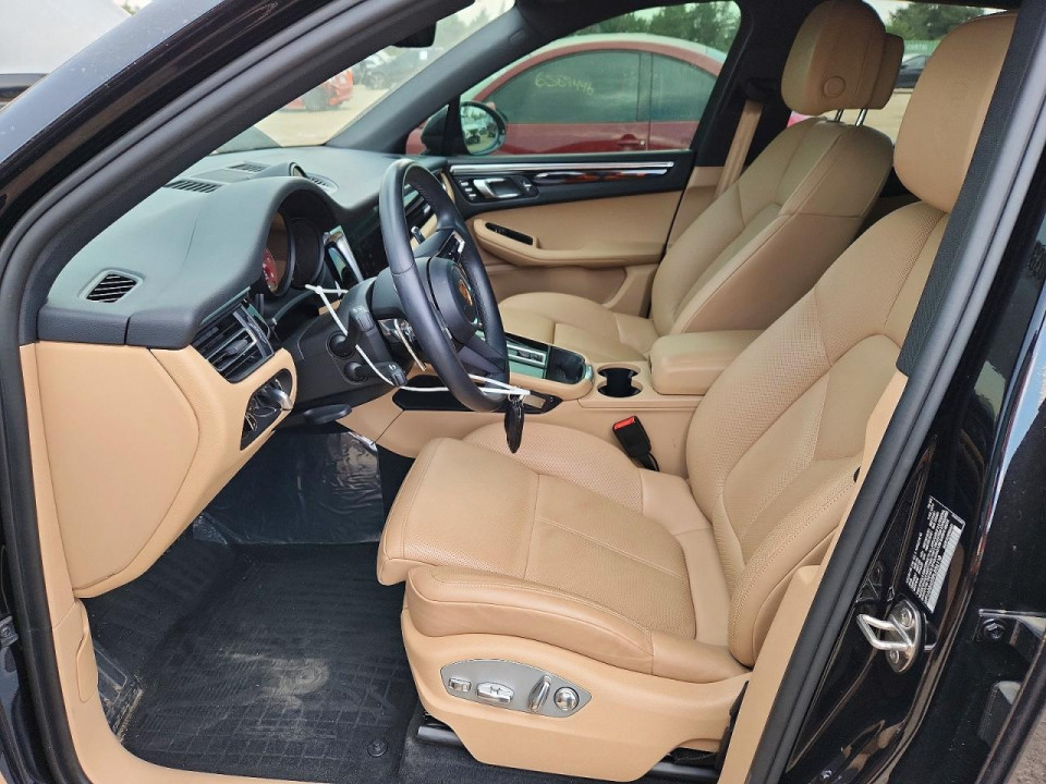Porsche MACAN 2023 — Copart