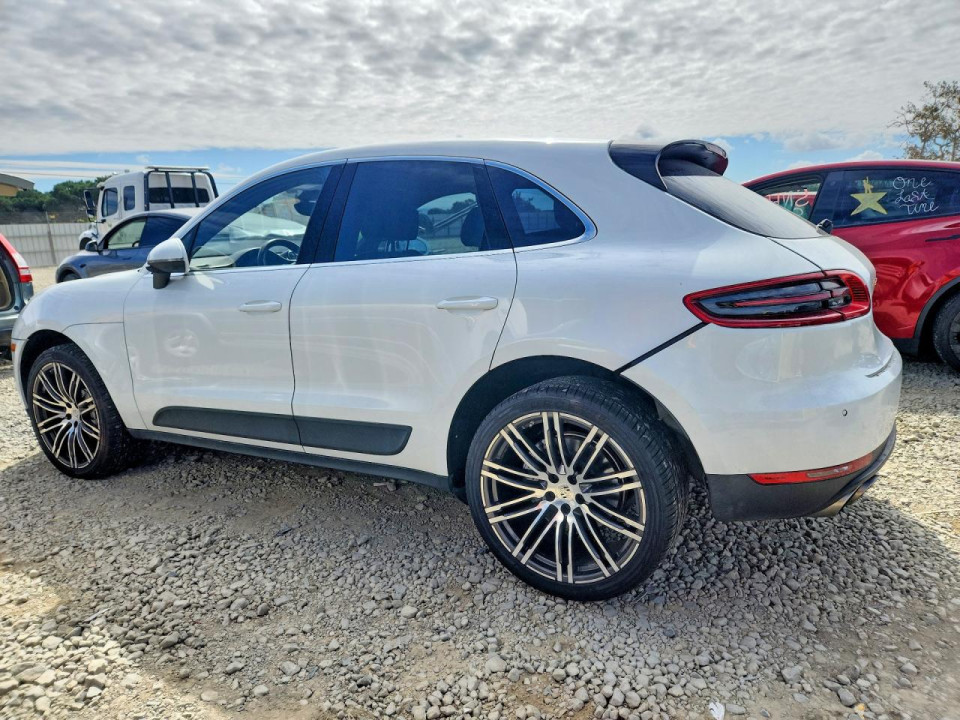 Porsche MACAN 2016 — Copart