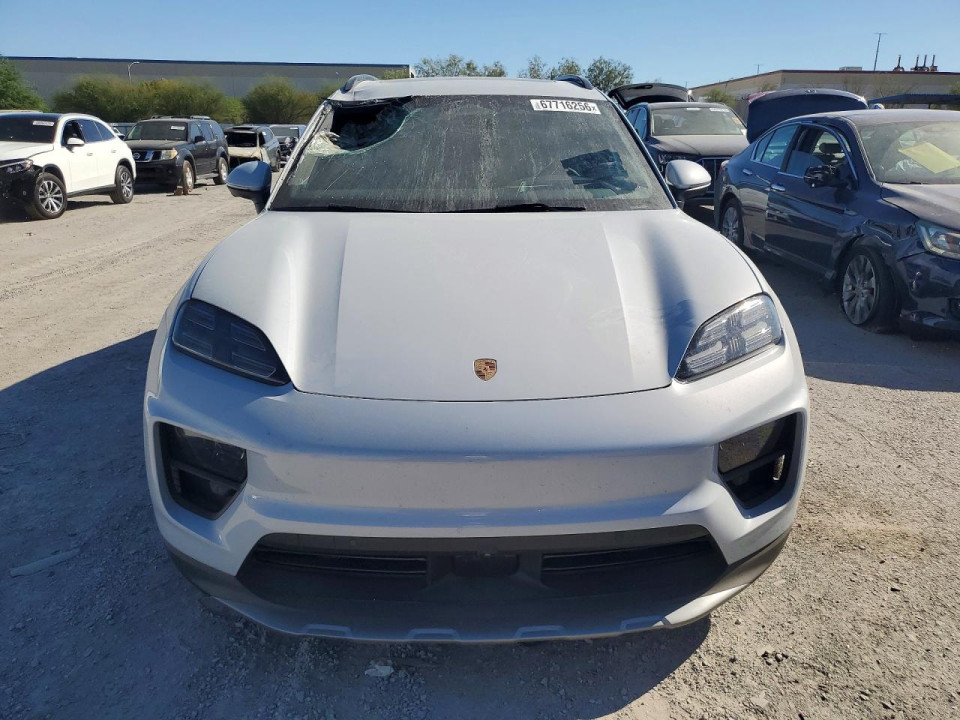 Porsche MACAN 2026 — Copart