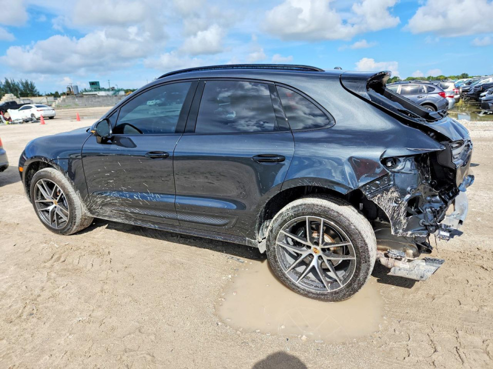 Porsche MACAN 2024 — Copart