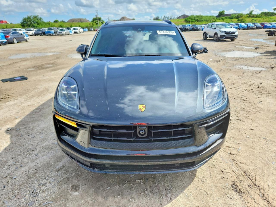 Porsche MACAN 2024 — Copart