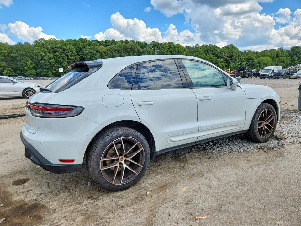 Porsche MACAN 2023 — Copart