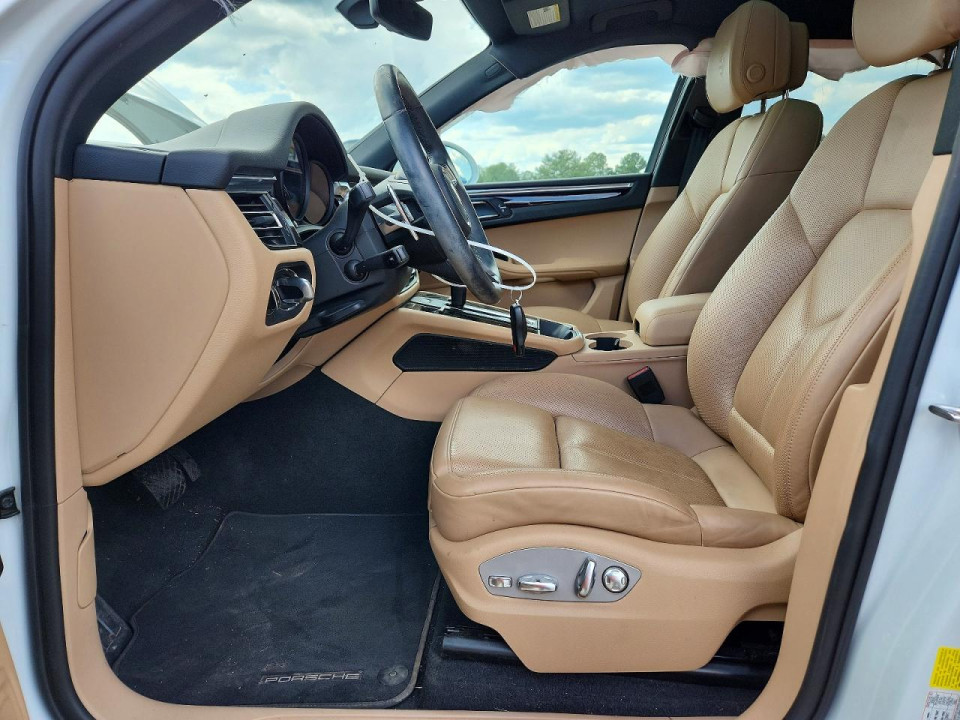 Porsche MACAN 2023 — Copart