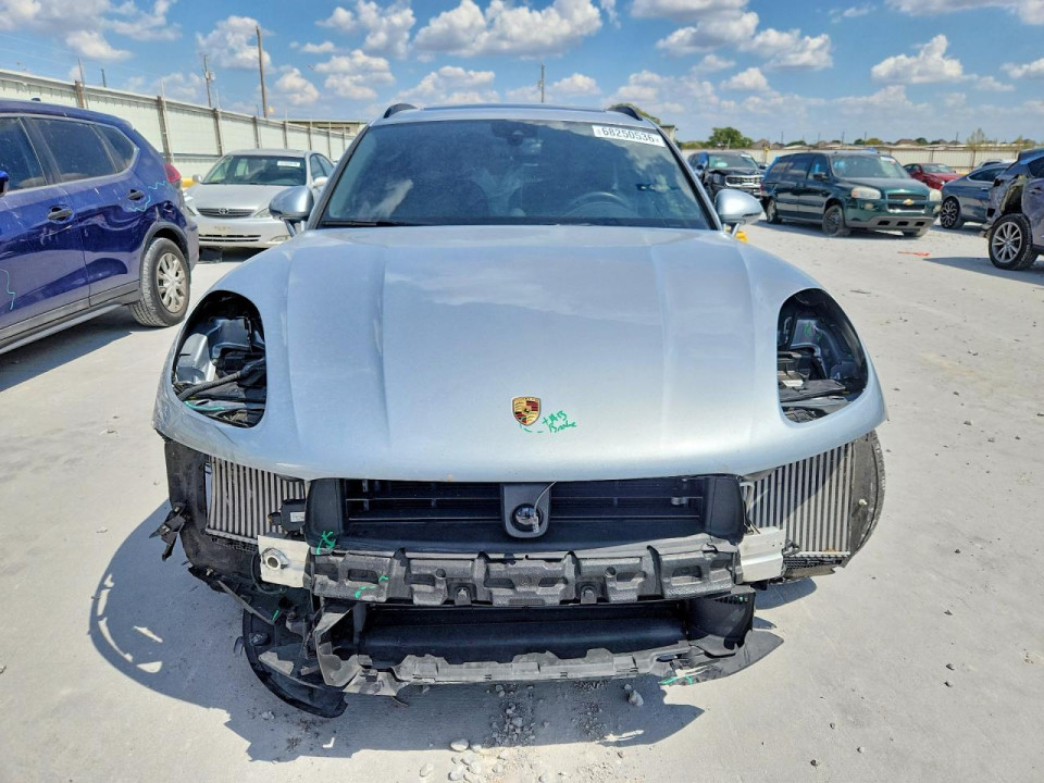 Porsche MACAN 2024 — Copart