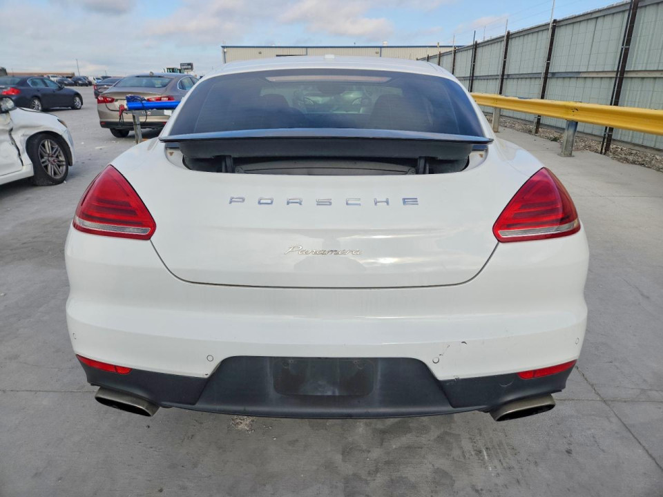 Porsche PANAMERA 2016 — Copart