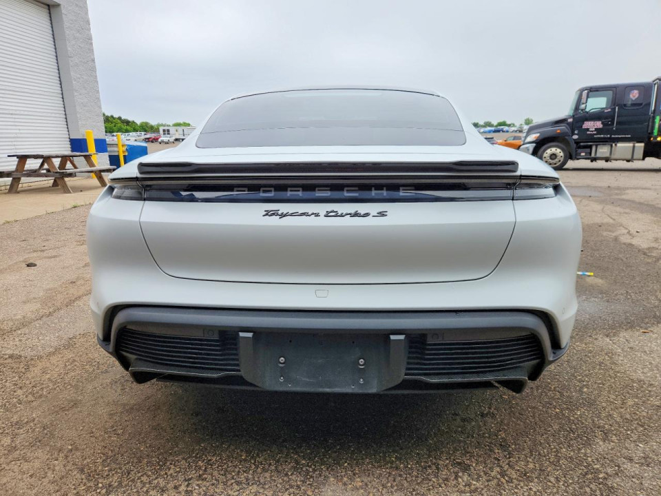 Porsche TAYCAN 2021 — Copart
