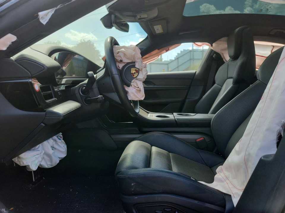 Porsche TAYCAN 2021 — Copart