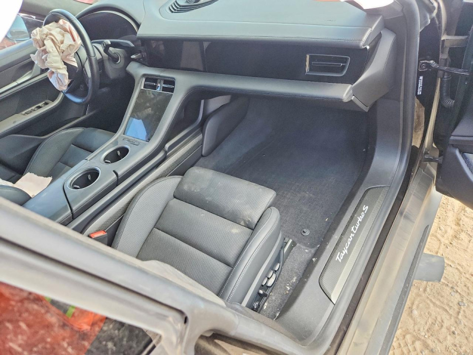 Porsche TAYCAN 2021 — Copart