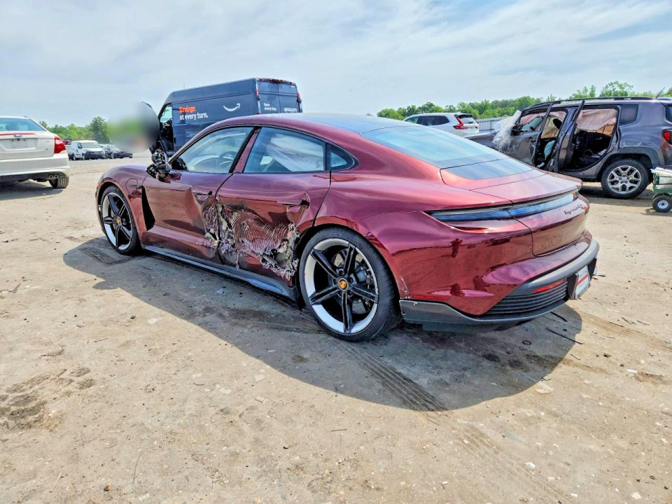 Porsche TAYCAN 2023 — Copart