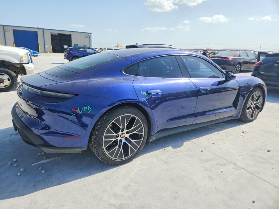 Porsche TAYCAN 2022 — Copart