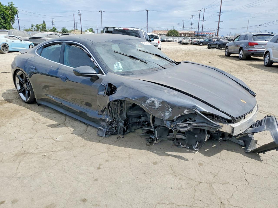 Porsche TAYCAN 2021 — Copart
