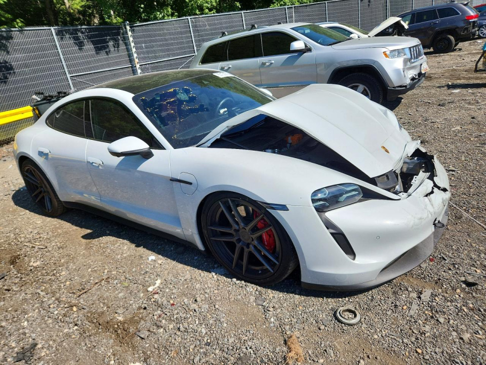Porsche TAYCAN 2021 — Copart