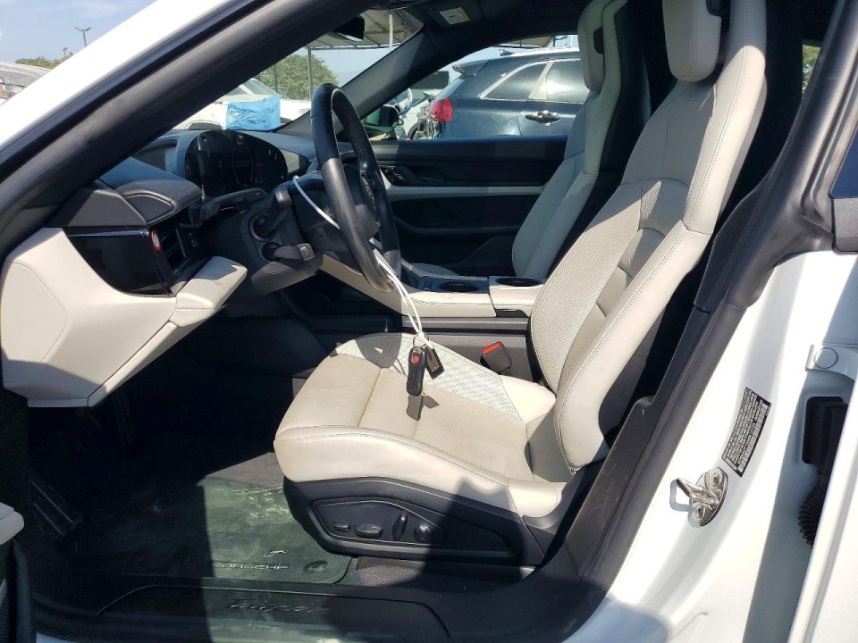 Porsche TAYCAN 2021 — Copart