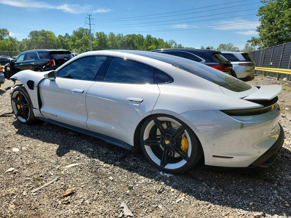 Porsche TAYCAN 2022 — Copart