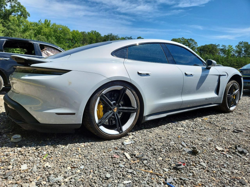 Porsche TAYCAN 2022 — Copart