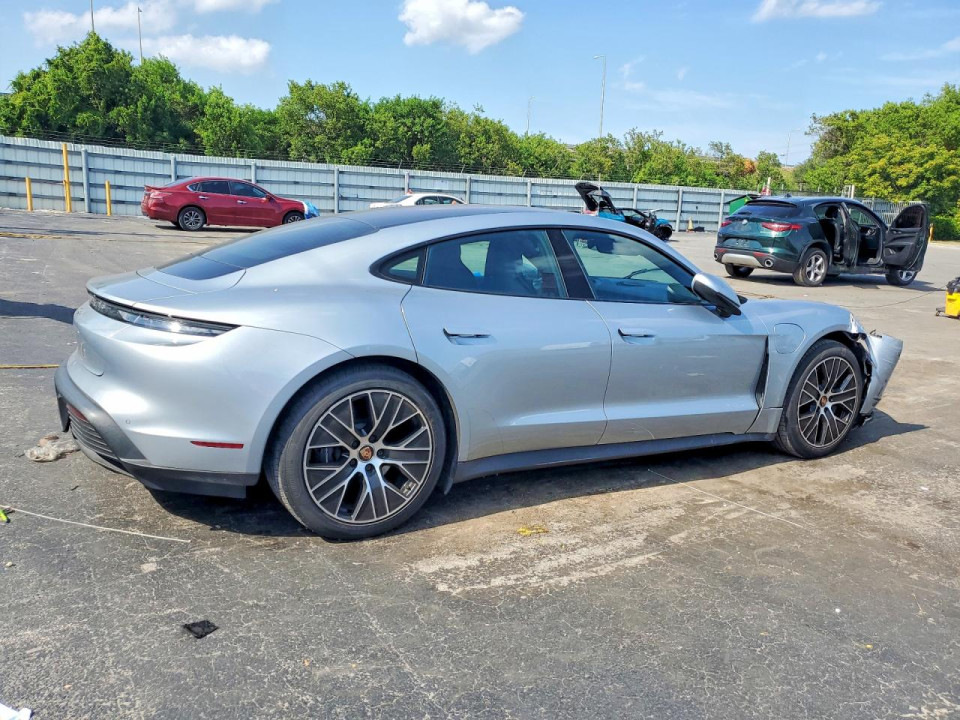 Porsche TAYCAN 2021 — Copart