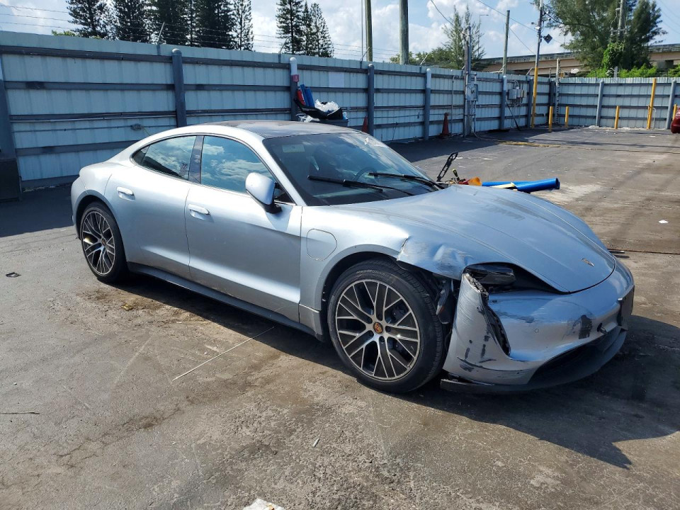 Porsche TAYCAN 2021 — Copart