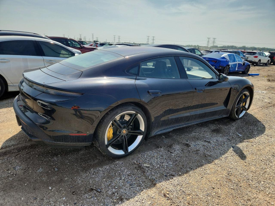 Porsche TAYCAN 2021 — Copart