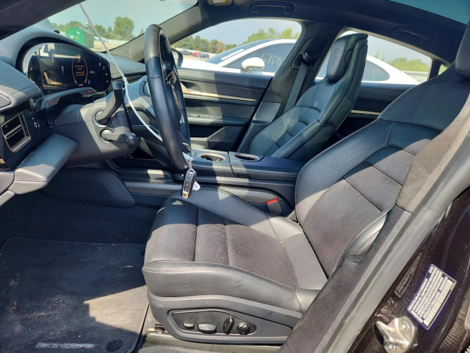 Porsche TAYCAN 2021 — Copart