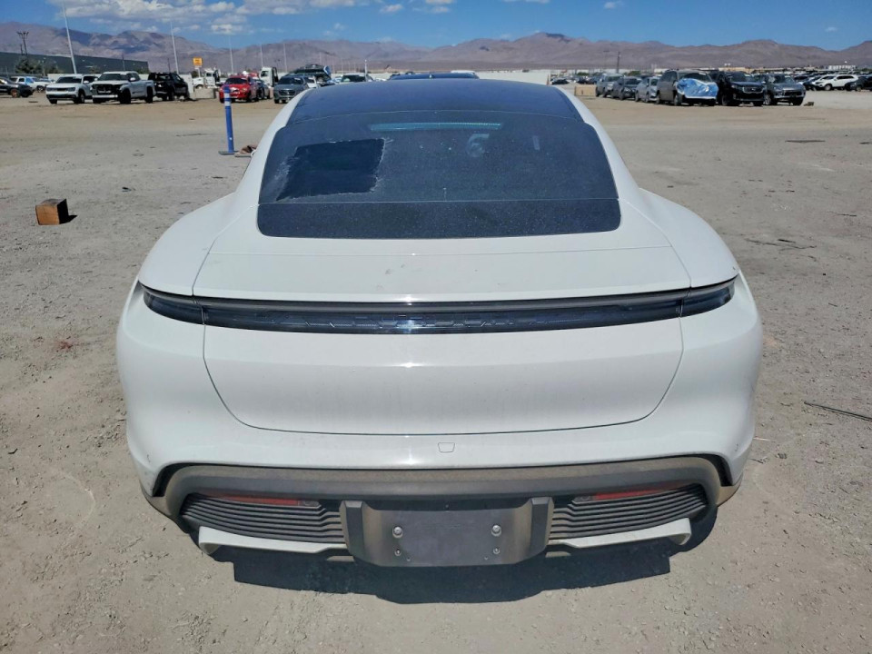 Porsche TAYCAN 2025 — Copart