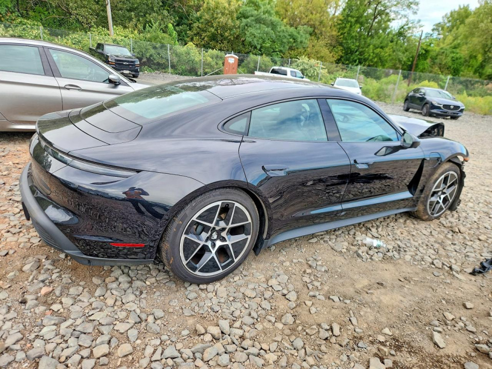 Porsche TAYCAN 2025 — Copart