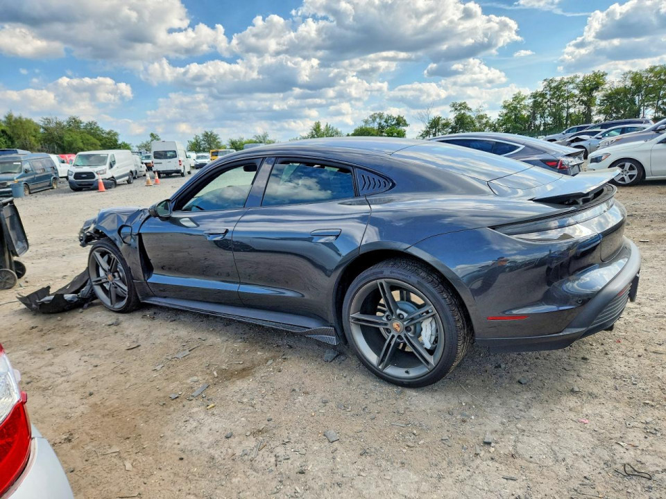Porsche TAYCAN 2021 — Copart