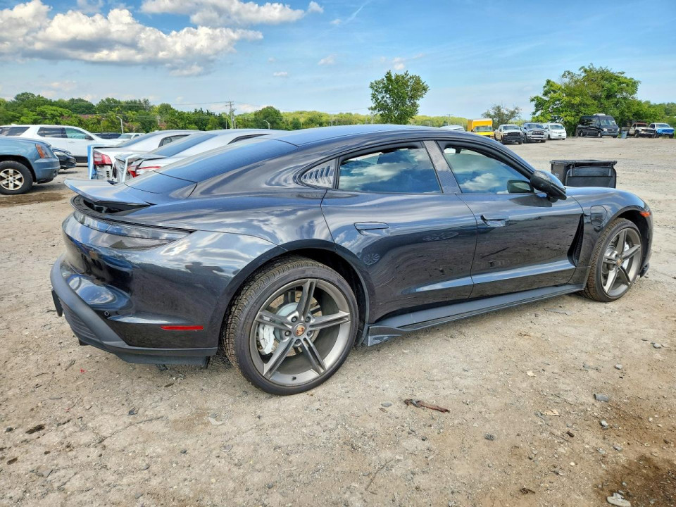 Porsche TAYCAN 2021 — Copart