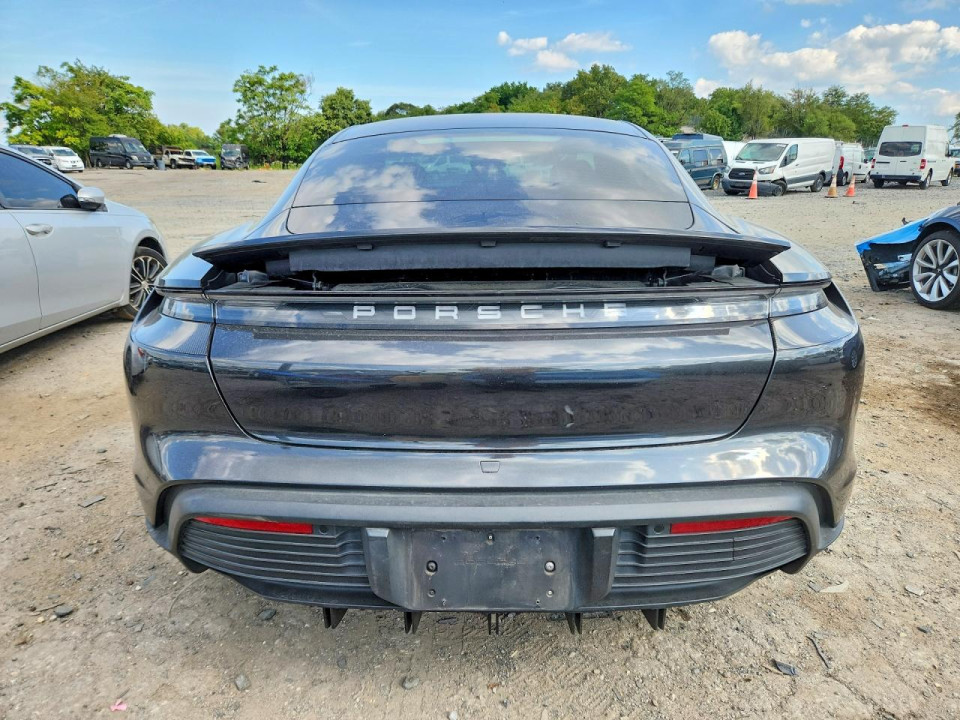 Porsche TAYCAN 2021 — Copart