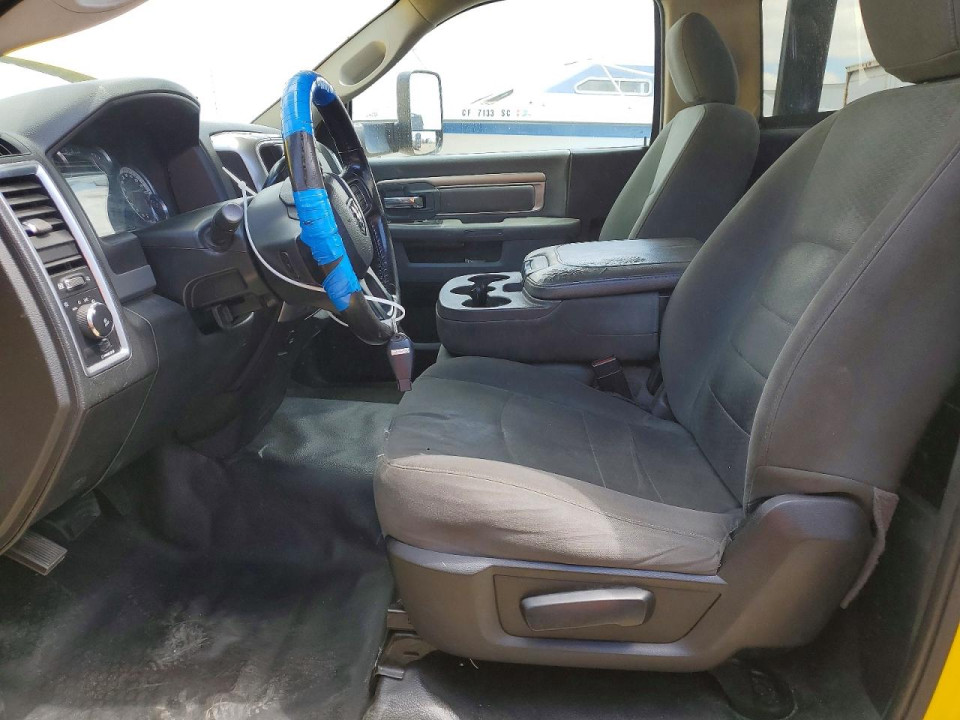 Ram 5500 - FLAT BED TRUCK 2018 — Copart