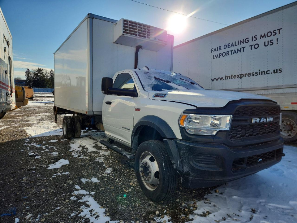 Ram 5500 REFRIGERATED BOX TRUCK 6.4L V8 2022 — Copart