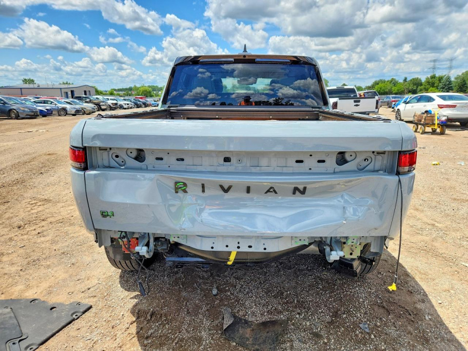 Rivian R1T 2025 — Copart