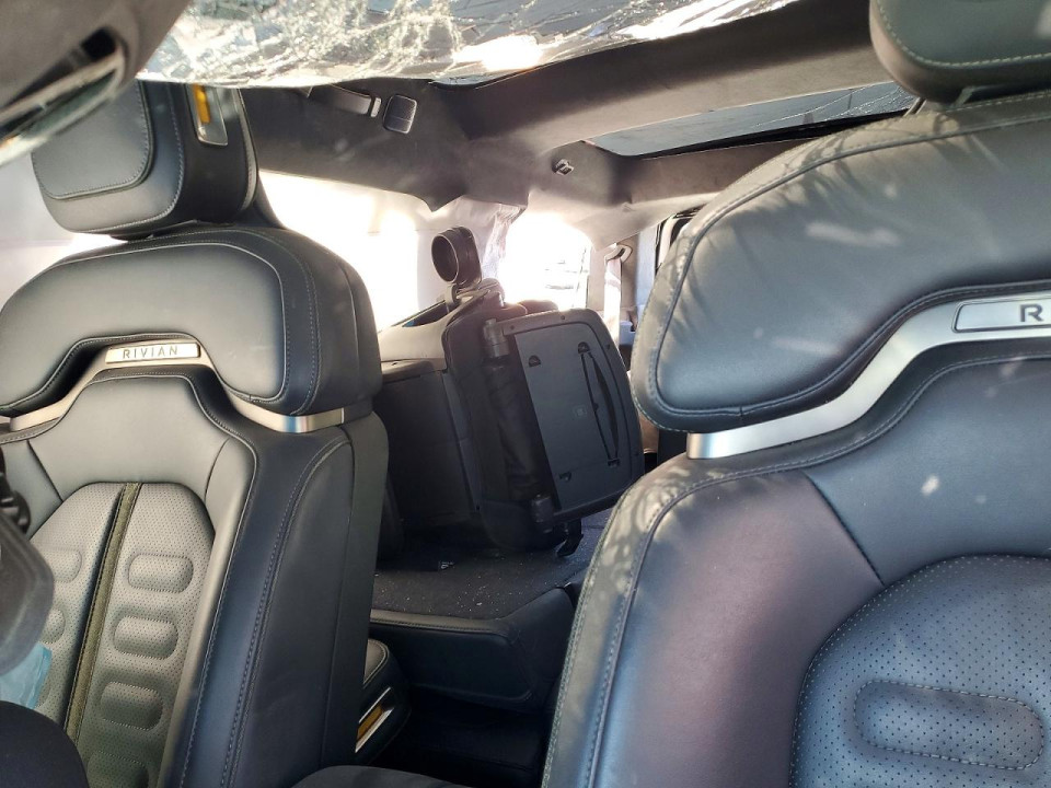 Rivian RIS 2023 — Copart