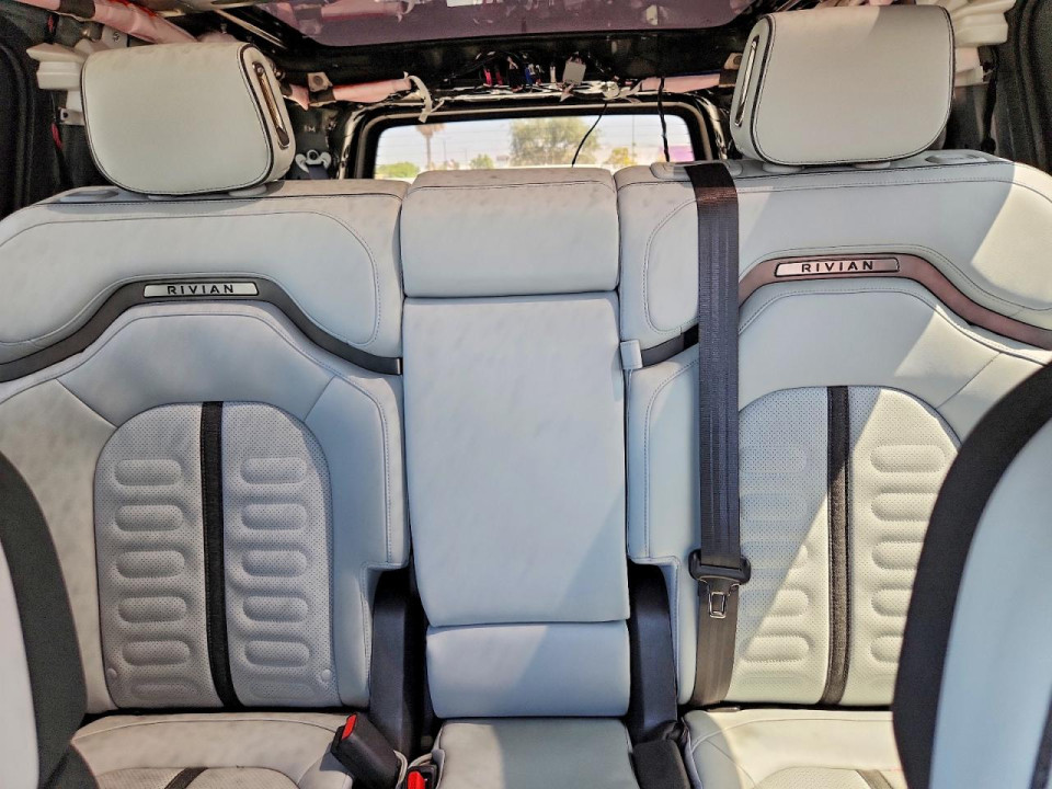 Rivian RIS 2023 — Copart
