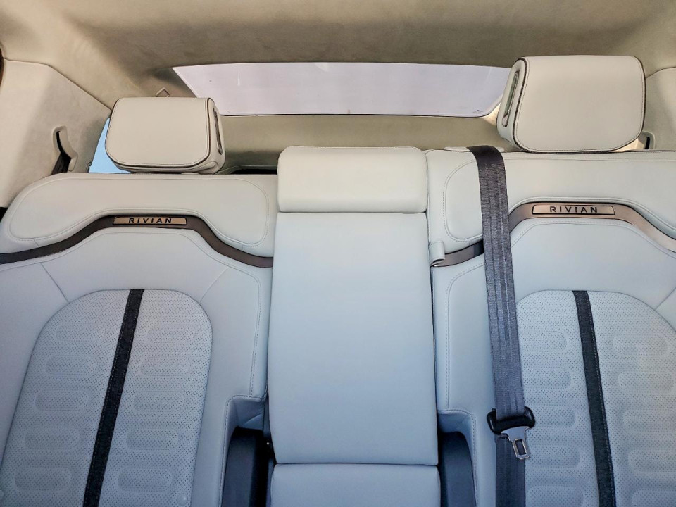 Rivian RIS 2023 — Copart
