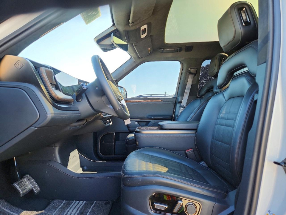 Rivian RIS 2025 — Copart