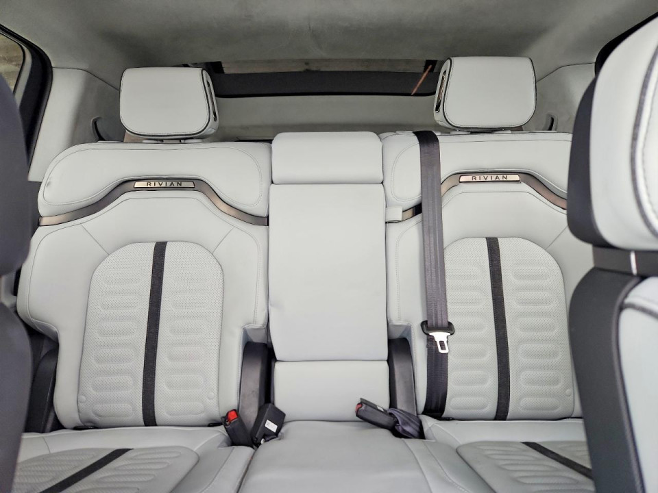 Rivian RIS 2025 — Copart