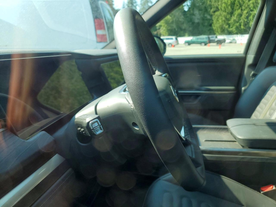 Rivian RIS 2025 — Copart