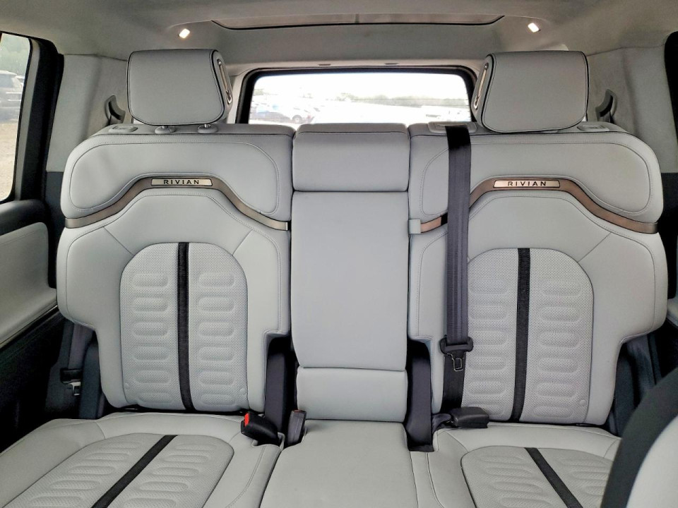 Rivian RIS 2023 — Copart