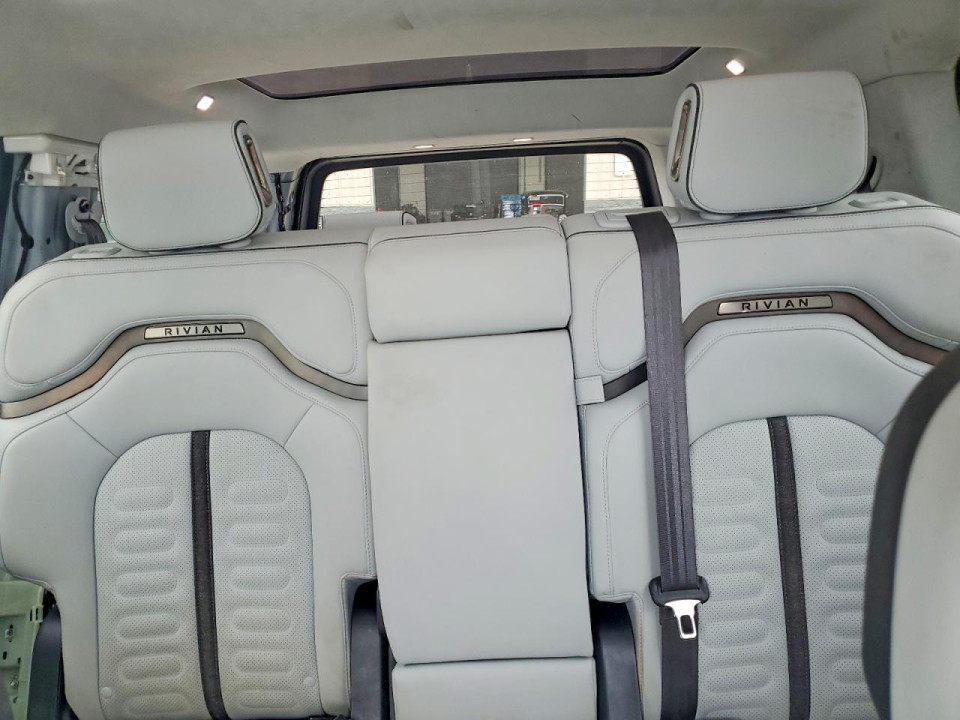 Rivian RIS 2023 — Copart