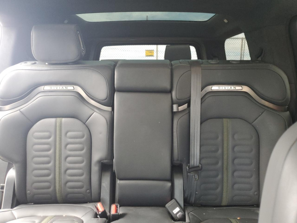 Rivian RIS 2025 — Copart