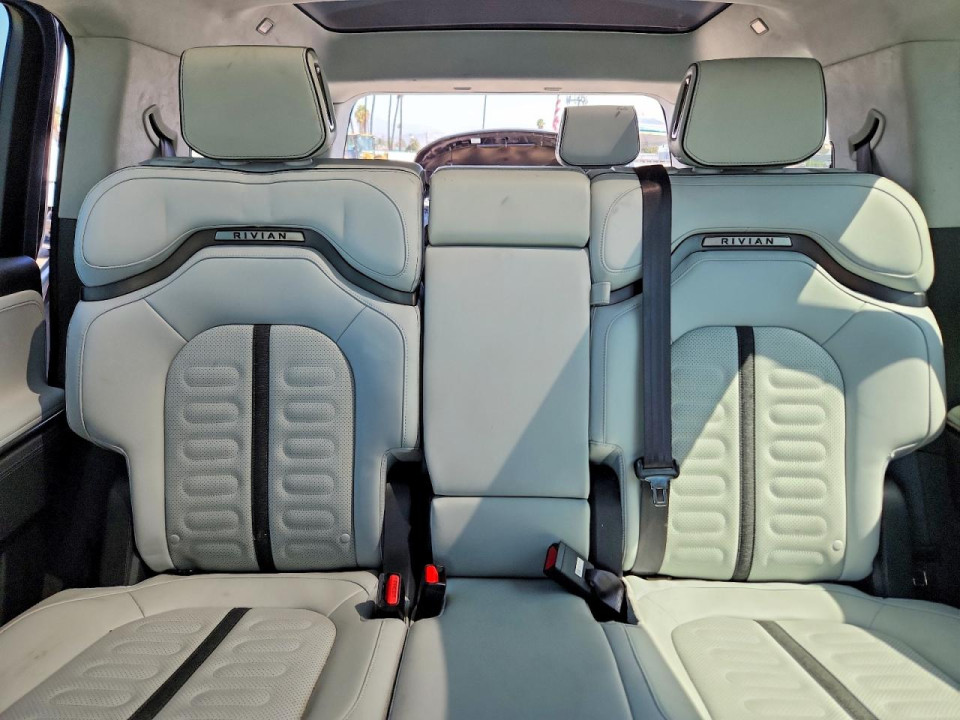 Rivian RIS 2025 — Copart