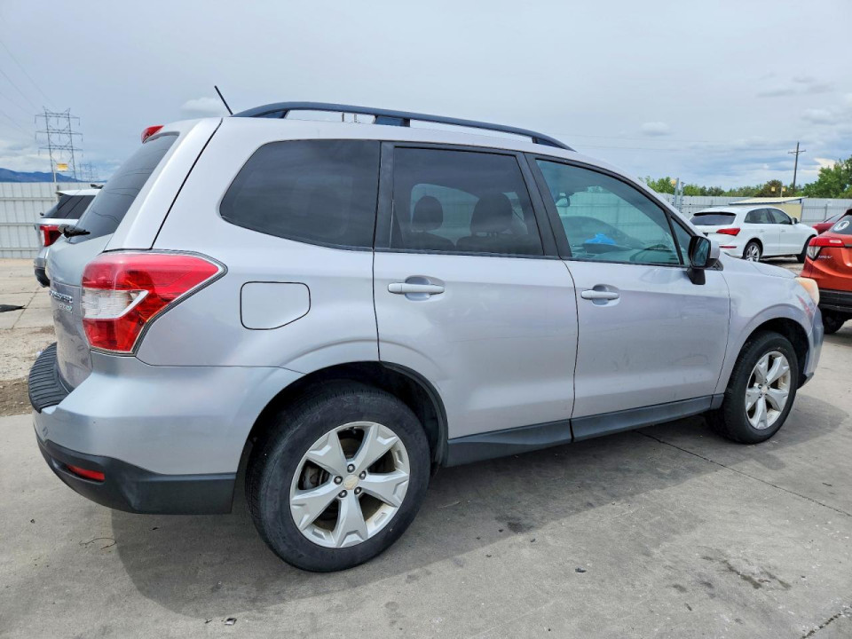 Subaru FORESTER 2015 — Copart