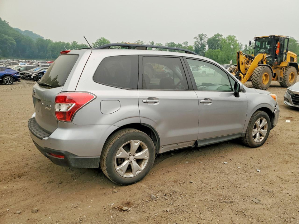 Subaru FORESTER 2015 — Copart
