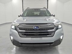 Subaru FORESTER 2025