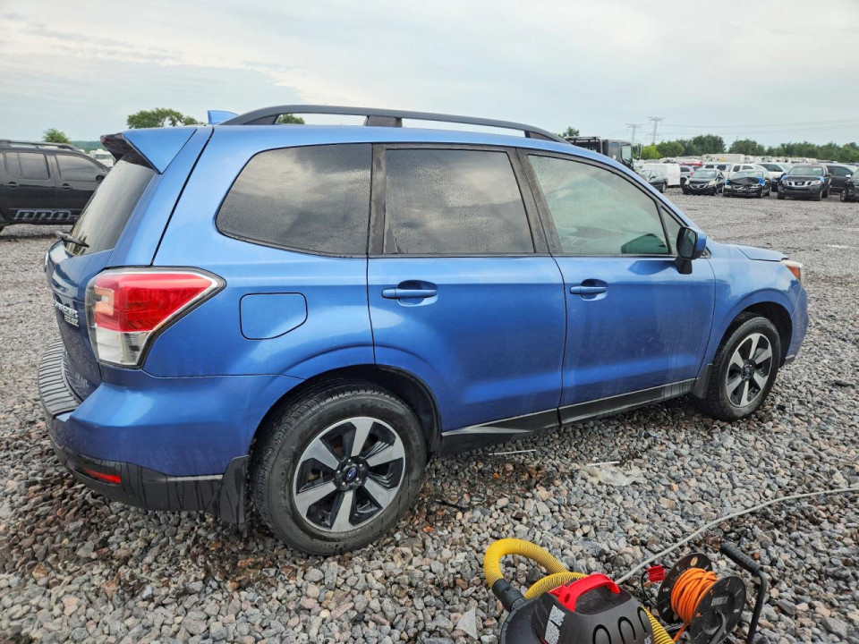 Subaru FORESTER 2017 — Copart