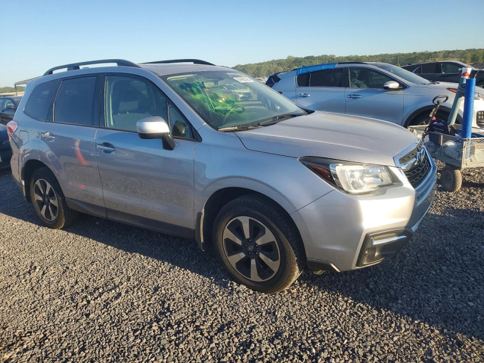 Subaru FORESTER 2017 — Copart