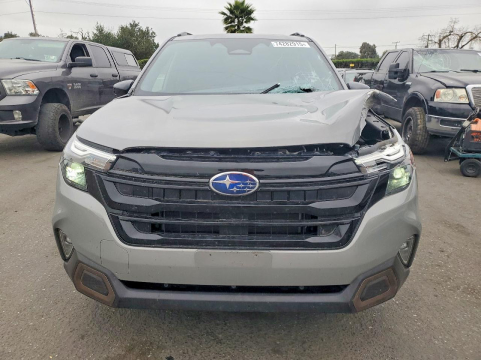 Subaru FORESTER 2025 — Copart