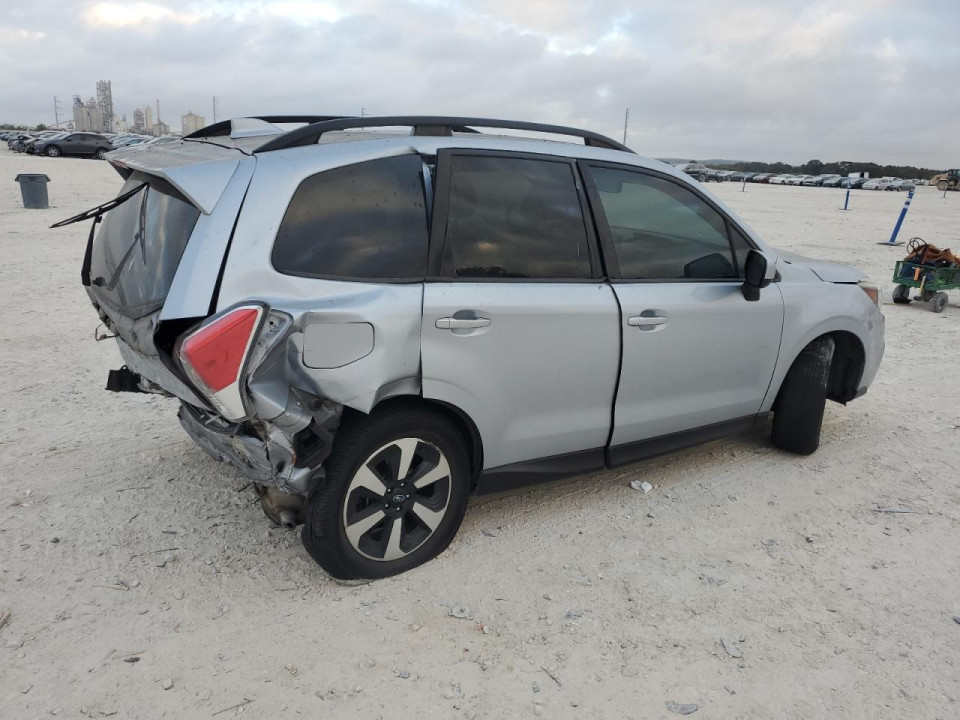 Subaru FORESTER 2018 — Copart