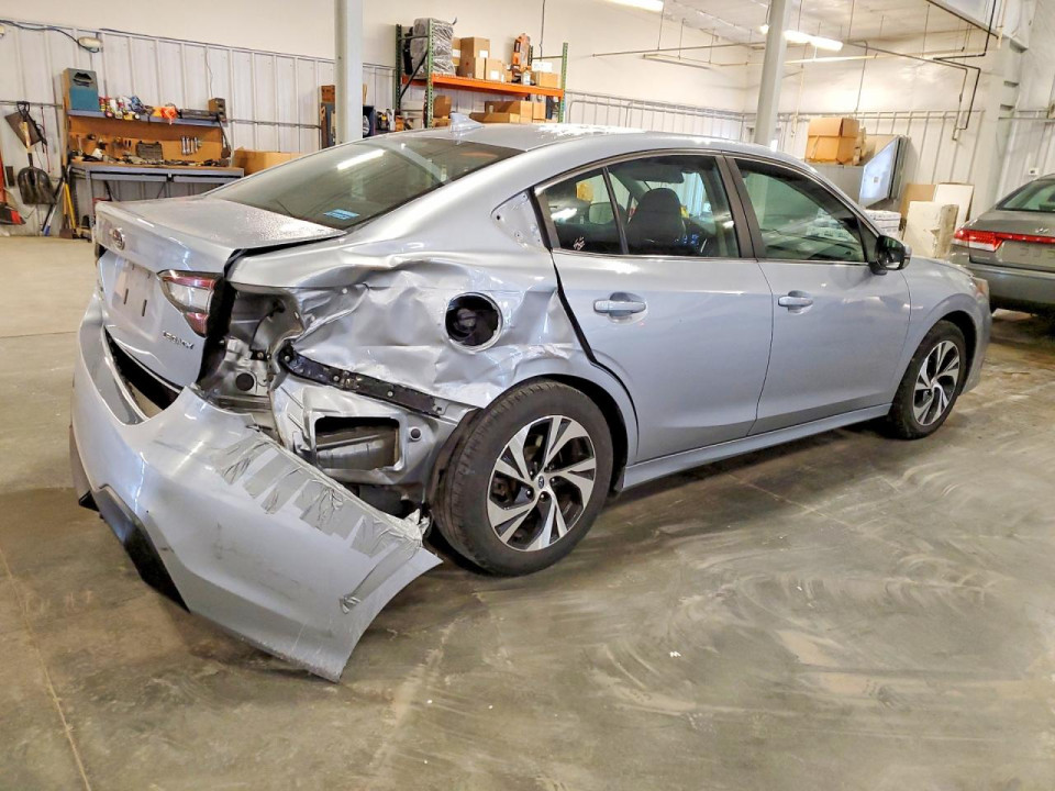 Subaru LEGACY 2022 — Copart